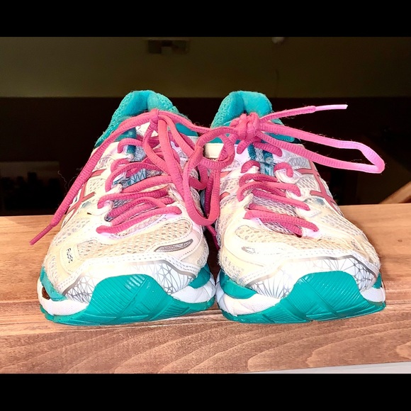 Women’s ASICS GEL KAVANO 21 size 8 - Picture 2 of 7